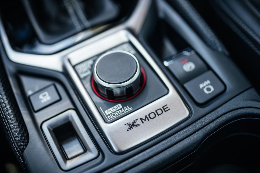 Детали интерьера Subaru Forester 2018 года  (ZA) (фото 16 из 23)